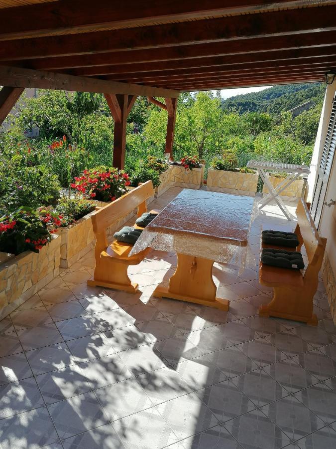 Apartmani Andelo I Ruzica Mundanije Kültér fotó