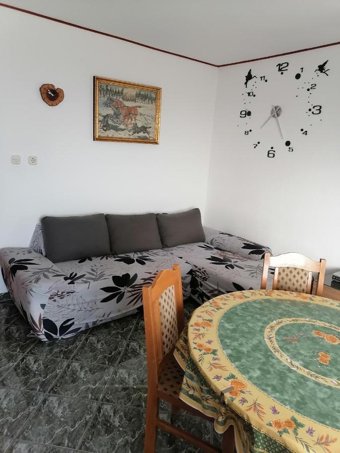 Apartmani Andelo I Ruzica Mundanije Kültér fotó