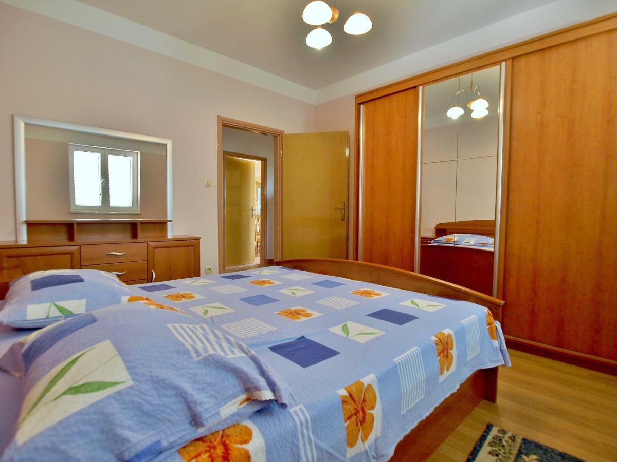 Apartmani Andelo I Ruzica Mundanije Kültér fotó