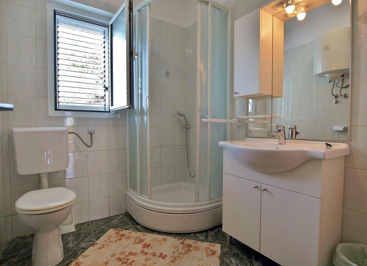 Apartmani Andelo I Ruzica Mundanije Kültér fotó