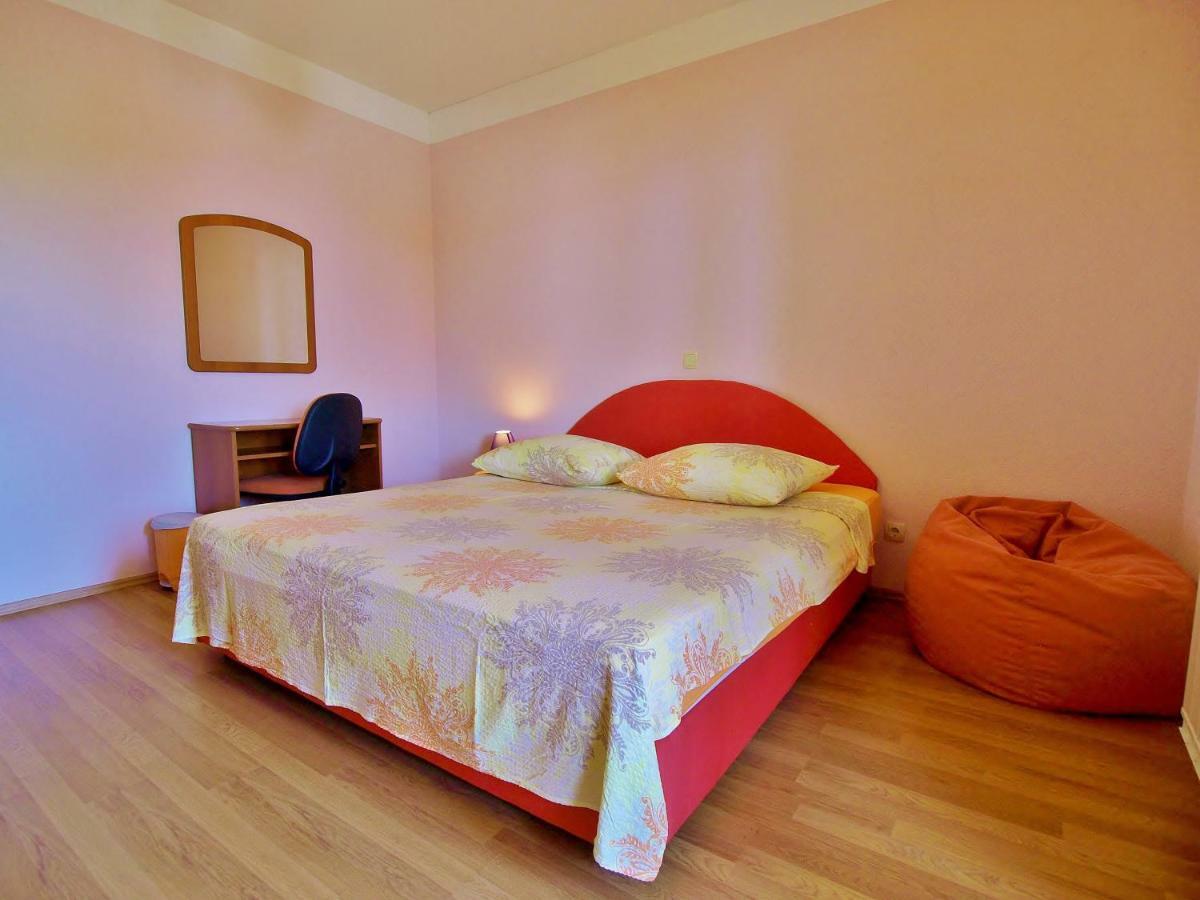 Apartmani Andelo I Ruzica Mundanije Kültér fotó